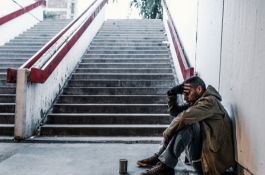 PERSONE SENZA DIMORA: QUALI POSSIBILI SOLUZIONI?